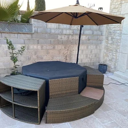 Studio Nimes Holiday home *